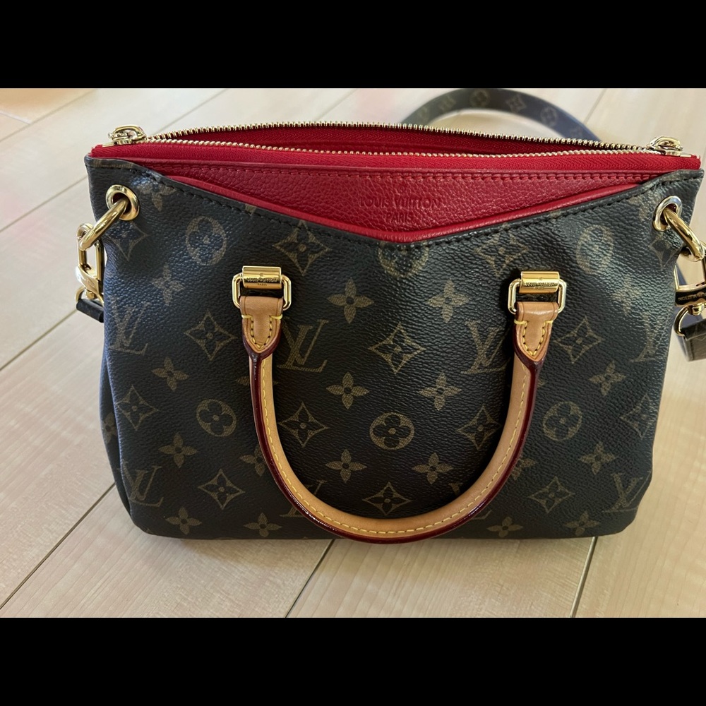Louis Vuitton Monogram Pallas BB